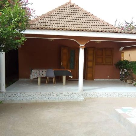 萨利波图尔Chez Coumba Et Daniel住宿加早餐旅馆 外观 照片